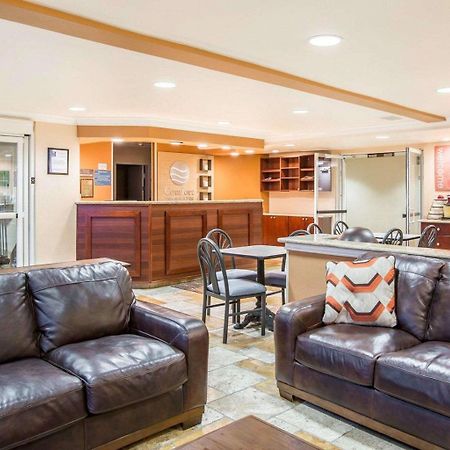 Comfort Inn & Suites סלינס מראה חיצוני תמונה