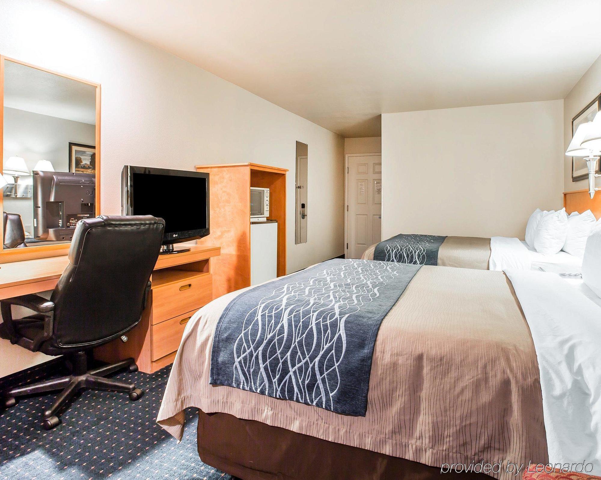Comfort Inn & Suites סלינס מראה חיצוני תמונה