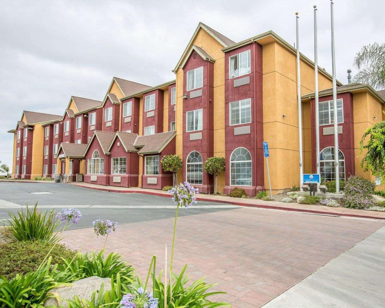 Comfort Inn & Suites סלינס מראה חיצוני תמונה