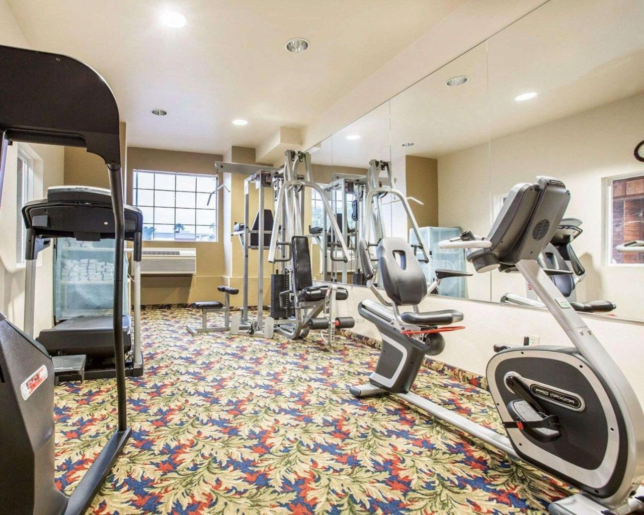 Comfort Inn & Suites סלינס מראה חיצוני תמונה