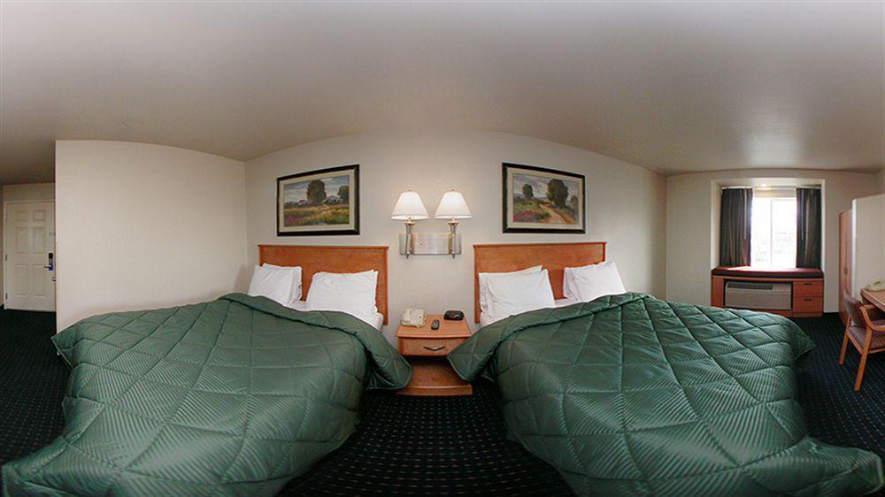 Comfort Inn & Suites סלינס מראה חיצוני תמונה